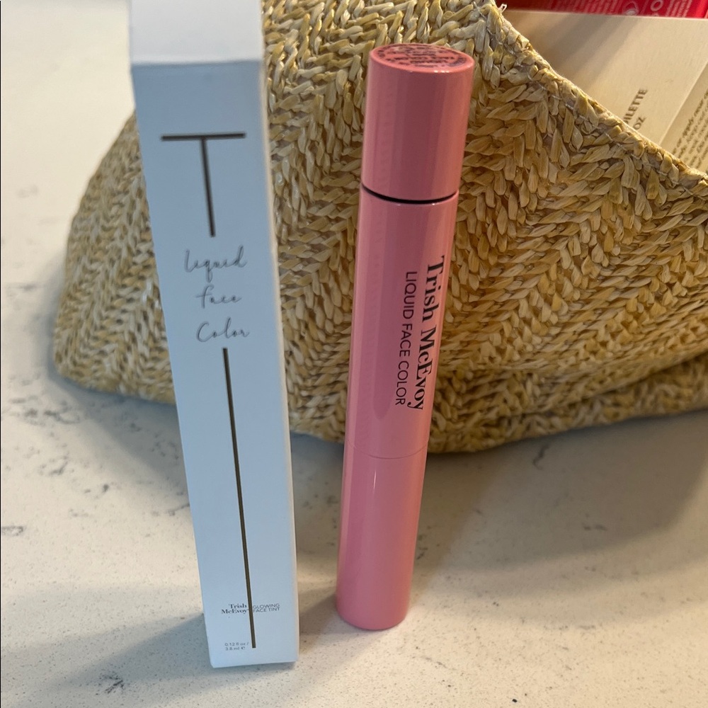 Trish McEvoy Liquid Face Color in Blush Pink - Picture 2 of 5